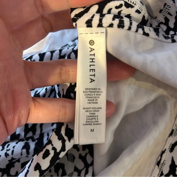 Athleta Black and White Shanti Square Neck Crop Top Workout Athletic Tank Medium - Picture 10 of 12